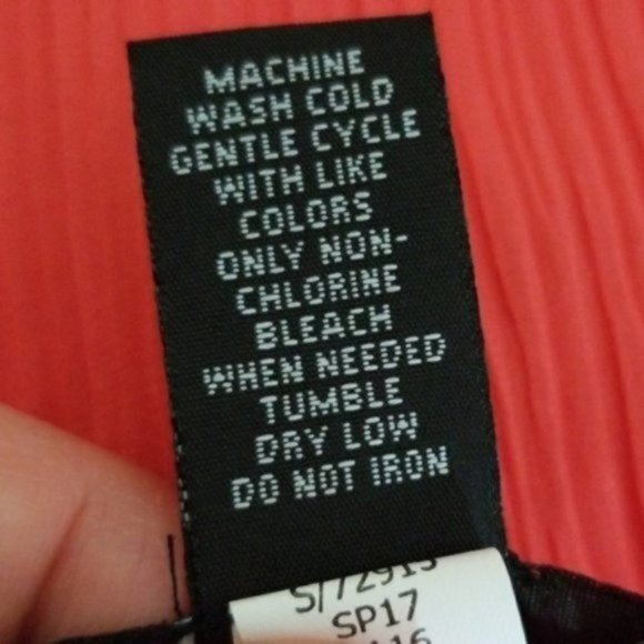 Alfani Chiffon Pleated Blouse in Tropical Reef NWT - Picture 8 of 8